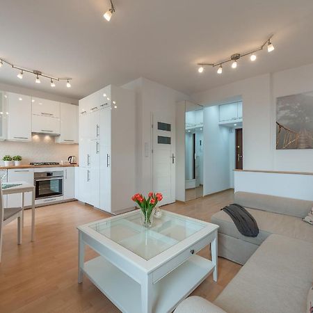 Szczesliwice Ochota P&O Serviced Apartments ワルシャワ エクステリア 写真