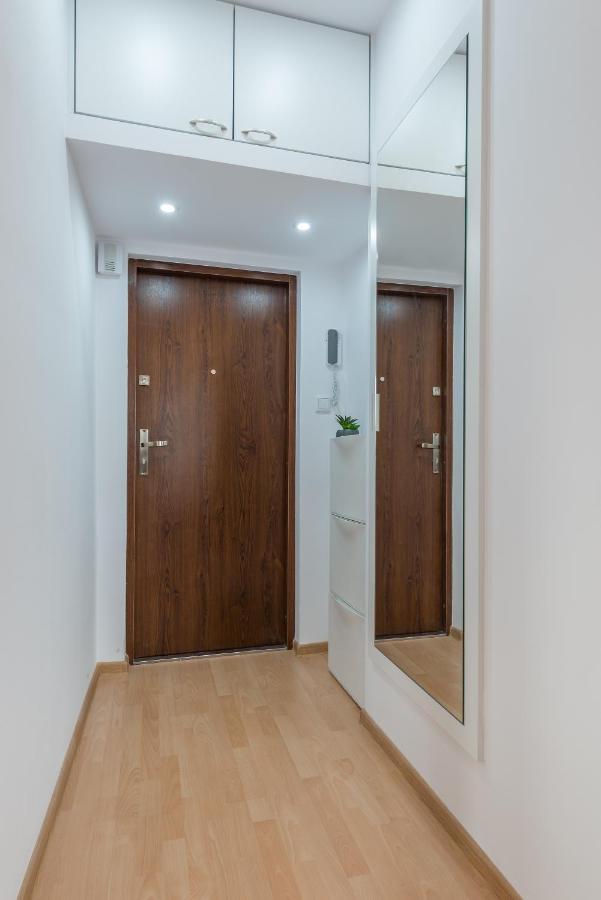 Szczesliwice Ochota P&O Serviced Apartments ワルシャワ エクステリア 写真