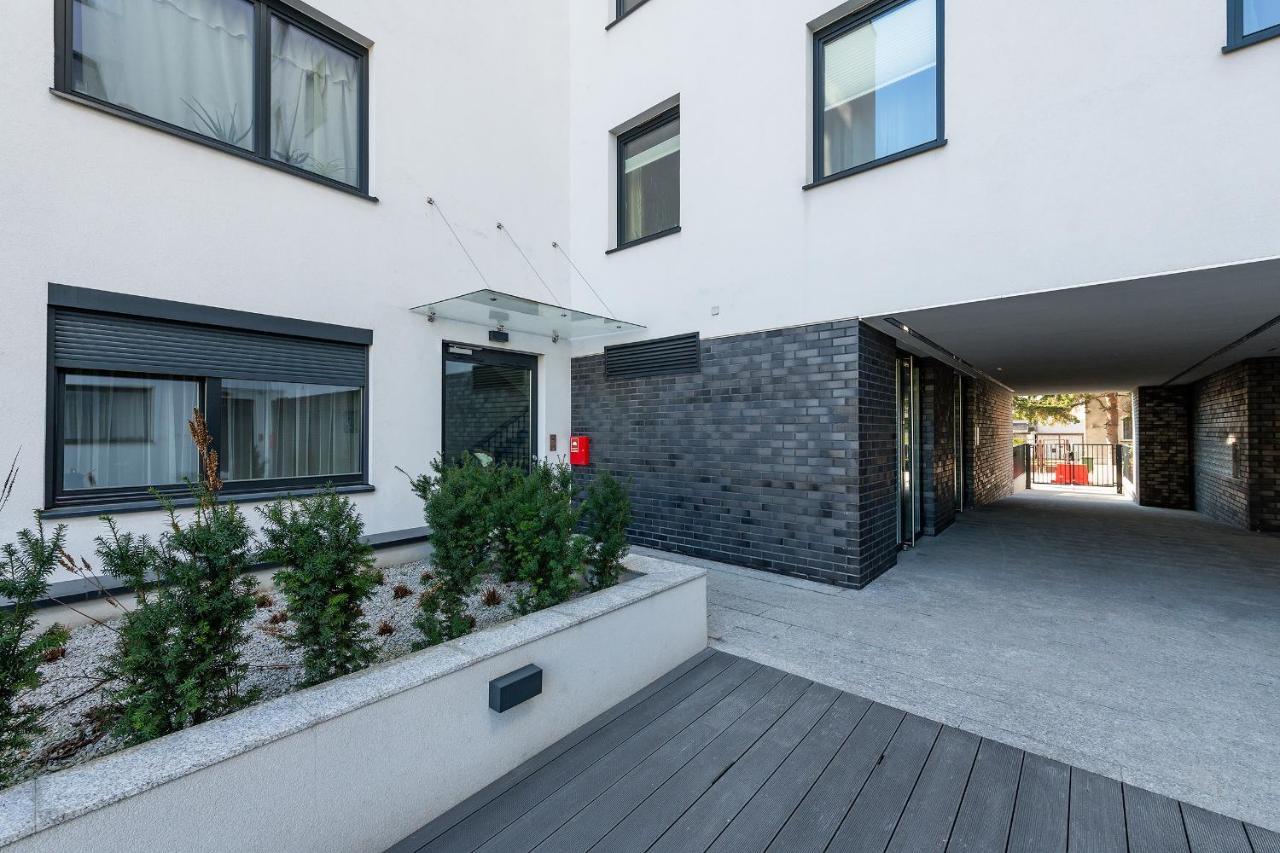 Szczesliwice Ochota P&O Serviced Apartments ワルシャワ エクステリア 写真
