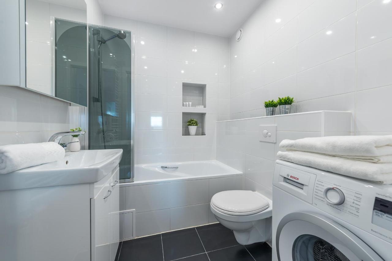 Szczesliwice Ochota P&O Serviced Apartments ワルシャワ エクステリア 写真