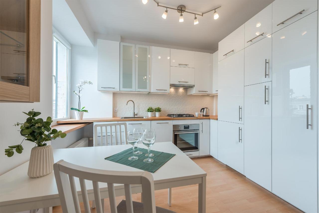 Szczesliwice Ochota P&O Serviced Apartments ワルシャワ エクステリア 写真